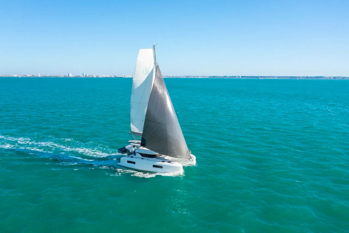 LAGOON 38 - build to order | Naos Yachts